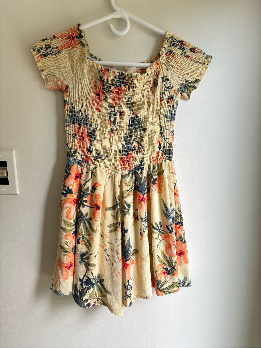 SAGE THE LABEL Yellow floral Romper Size Small - Picture 4 of 10